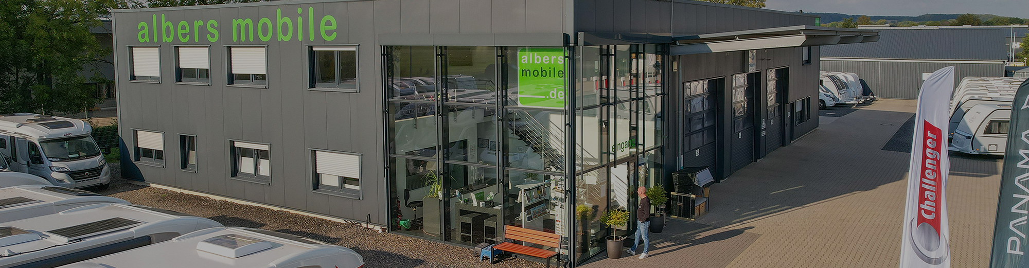 Firmengebäude von Albers Mobile von vorne.